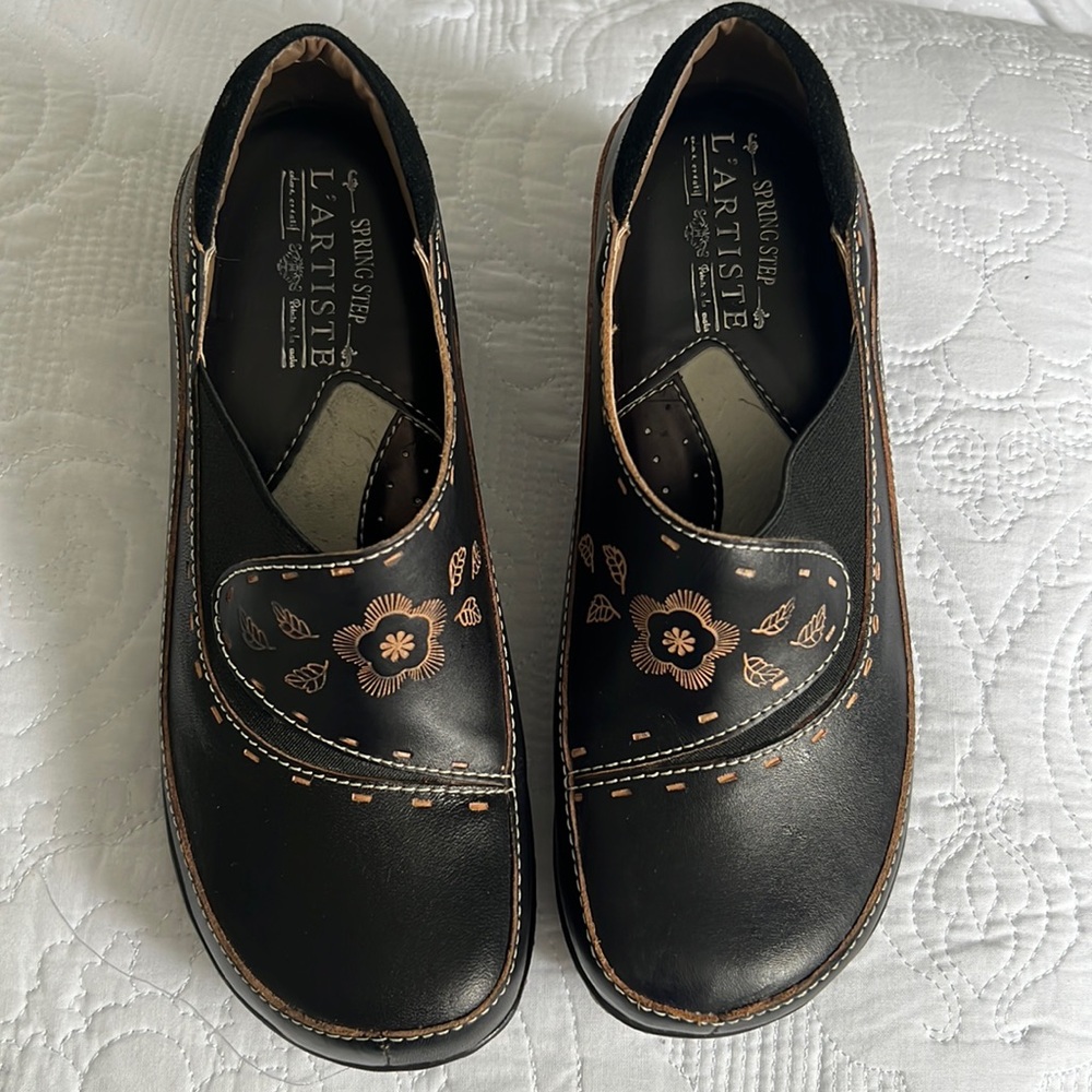 L’ARTISTE shoes